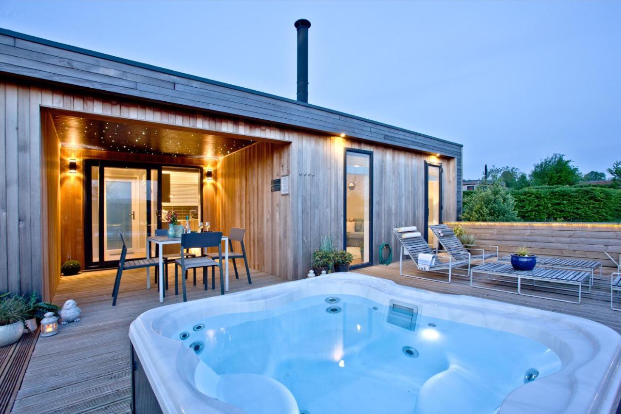 Pamela'S Meadow, Strawberryfield Park Villa Cheddar Exterior foto
